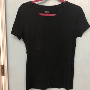 Mossimo black crew neck tee size L